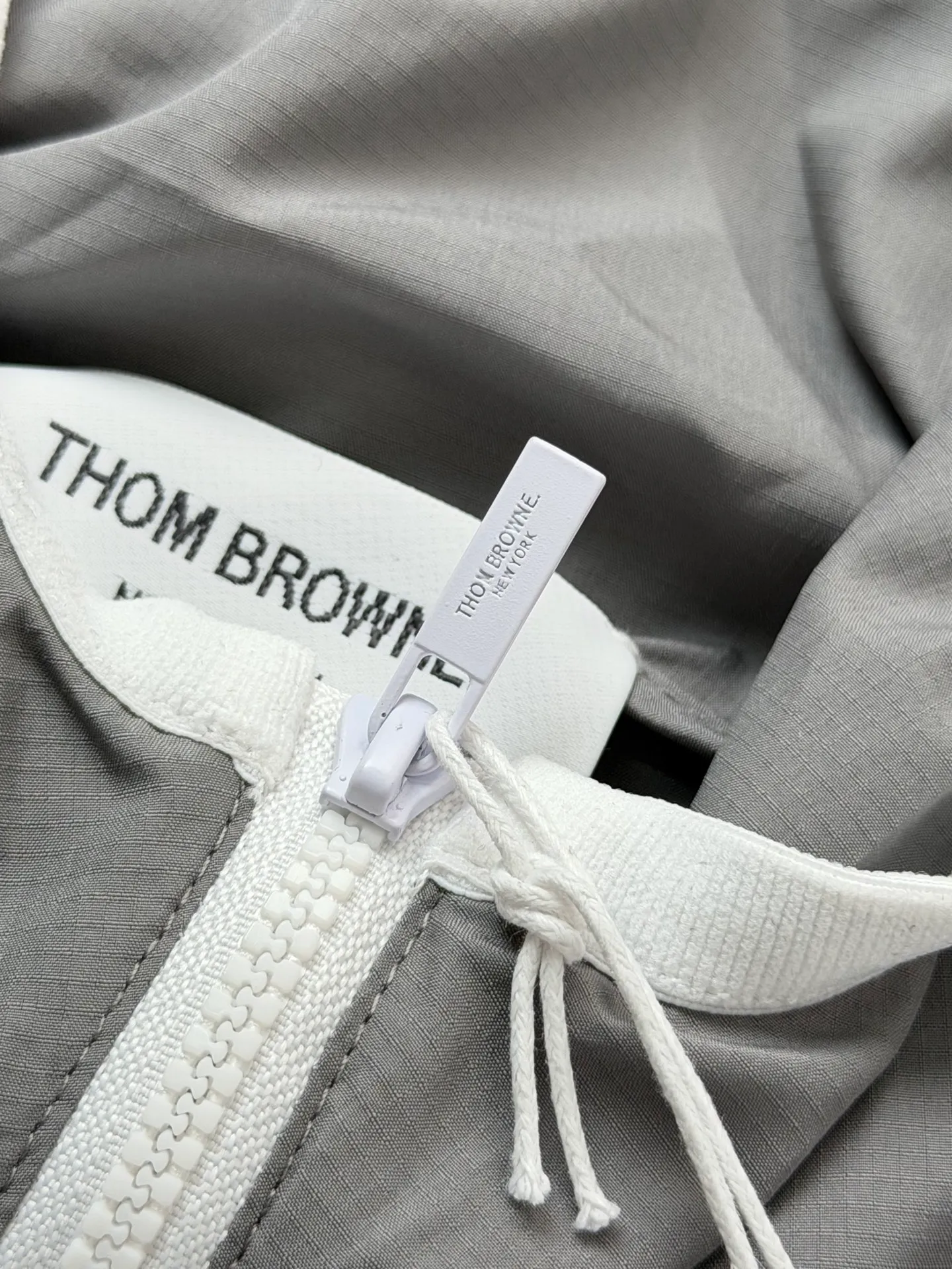 Thom Brown*/ TB Classic ， FDY ， ，White ， ， ， ； Breathable Size：1/2/3/4